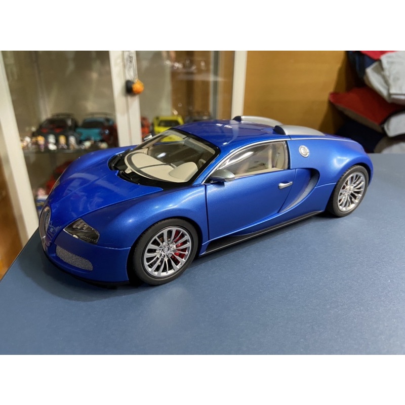 1/18 Autoart Bugatti Veyron 16.4 百年藍