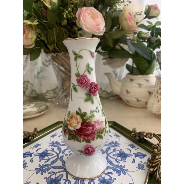 Royal Albert老鎮玫瑰立體花朵花瓶
