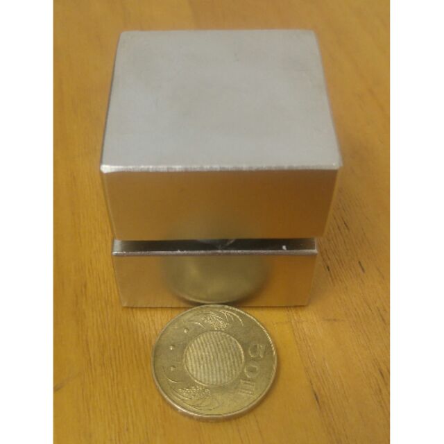 特價 釹鐵硼超強力磁鐵
頂吸式面紙盒


50*50*25mm