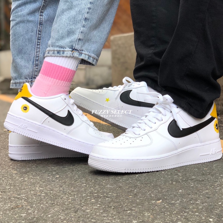 have a nike day air force 1 black