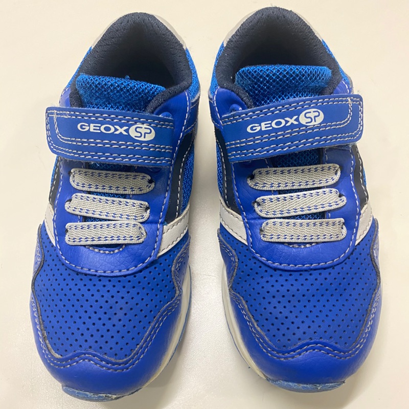 Geox 被評為最佳02/2024BeeCost