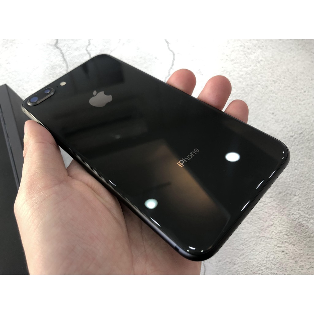 iPhone 8 Plus 64G 黑/太空灰