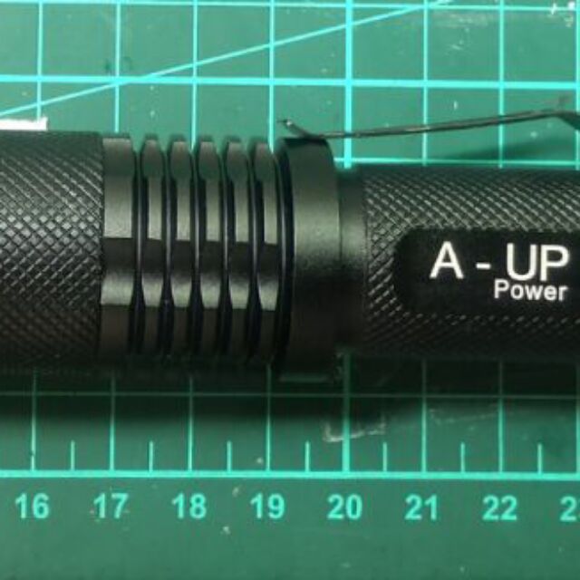 (公司貨)5段式 CREE XM - L2 強光手電筒 伸縮變焦調光 T6 Q5 U2 手電筒批發