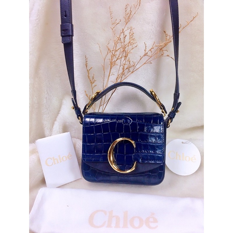 附保證書現貨Chloe 新款Mini C bag金屬LOGO鱷魚紋壓紋牛皮手提+肩背方包 (Full Blue)現貨