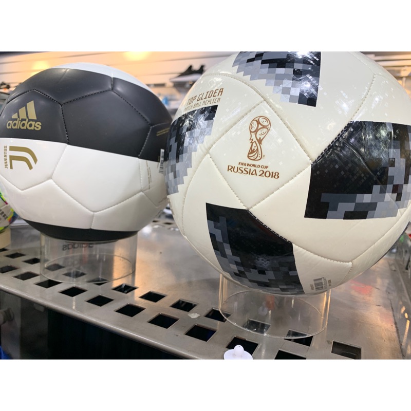 Adidas 世界盃足球5號CE8096 當天出貨| 蝦皮購物