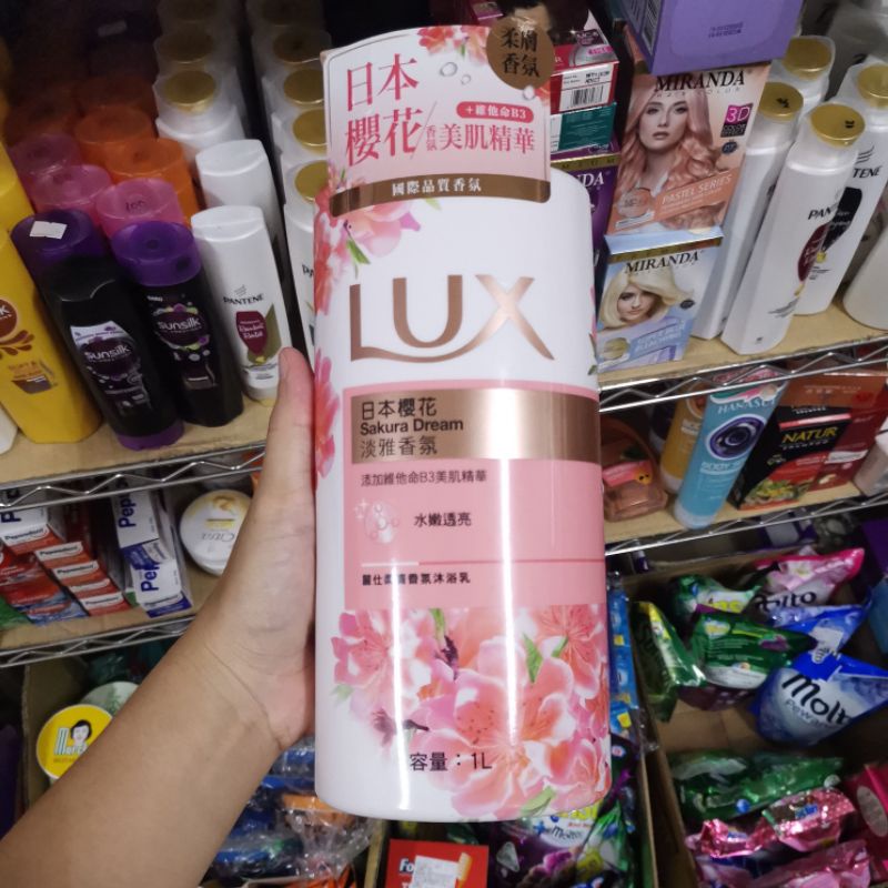 Lux Sabun Cair Sakura Dream 1 Liter 沐浴乳