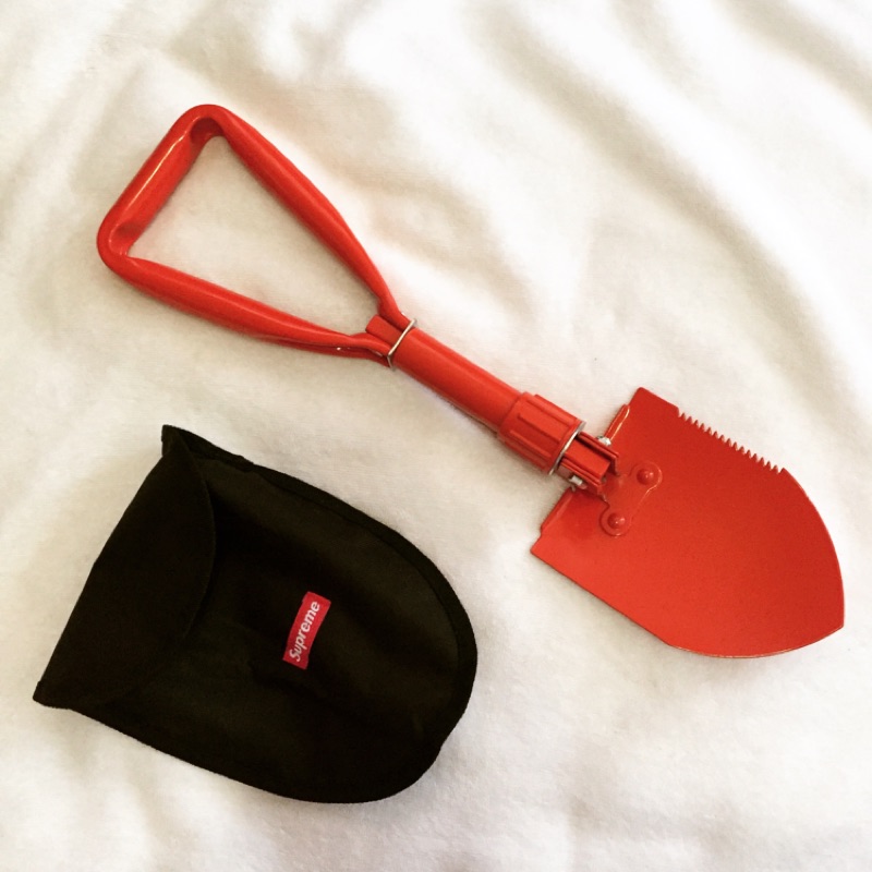 与え SUPREME SOG Collapsible Shovel シャベルスコップ