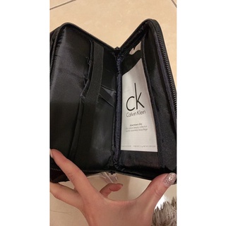 Calvin Klein正品全新CK黑色化妝包/外出包/手拿包/尺寸在相片有標示/