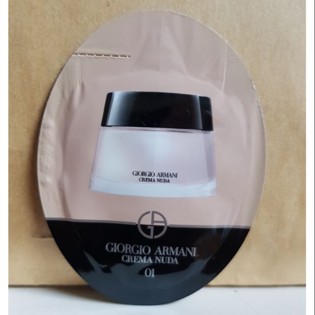 GIORGIO ARMANI 亞曼尼 黑曜岩美肌光萃 01