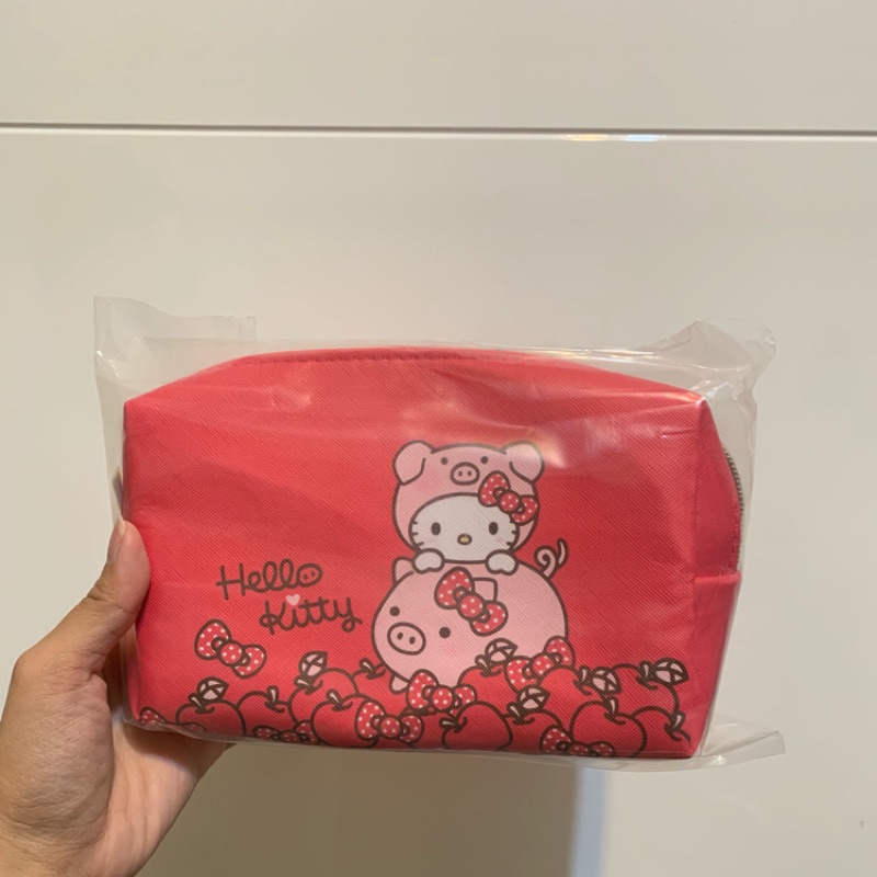 新年福帶 7-11 小七福袋 Hello Kitty 豬年化妝包