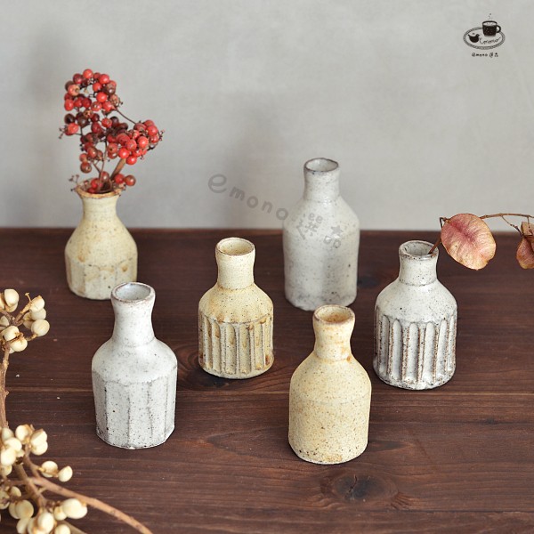 Emono選品 篠崎英夫益子燒迷你小花瓶一輪插花瓶陶器花瓶日本進口現貨 蝦皮購物