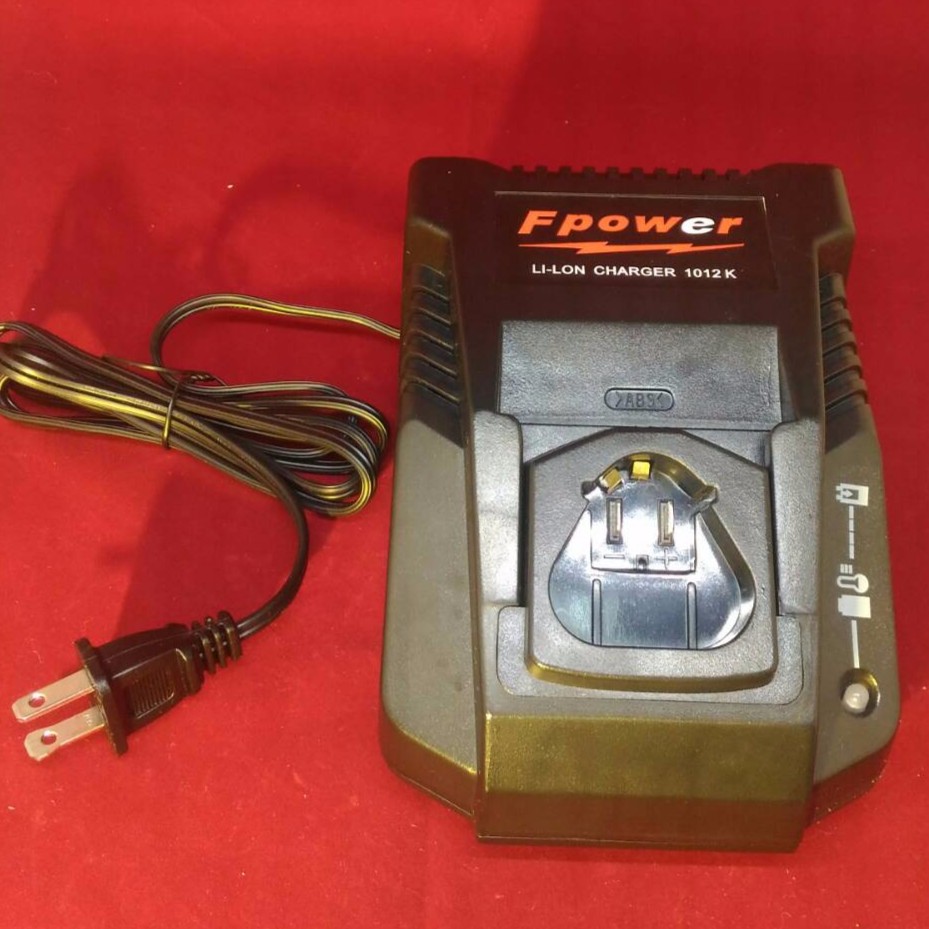 『1＋1百貨通路』全新 BOSCH 10.8V鋰電池充電器AL1130CV GDR/GSR專用 原廠鋰電池可兼容充電 | 蝦皮購物