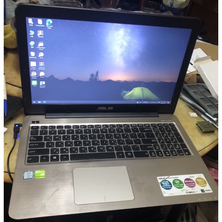 華碩 15吋六代 Asus K556U 四核 i5-6198DU 8G 240G SSD win10 GT930M獨顯