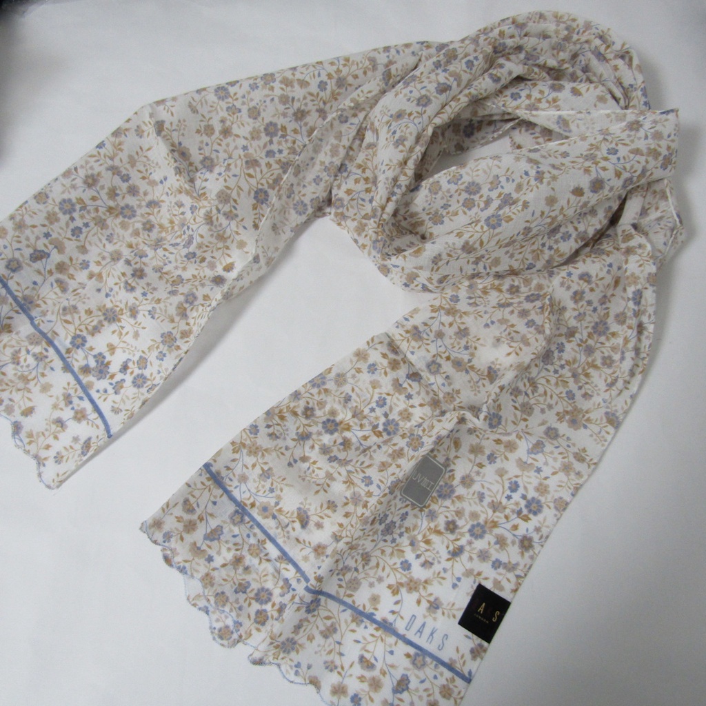 全新 DAKS 長款手帕 薄薄的長方形圍巾 UV加工 100%棉 小花紋 藍色