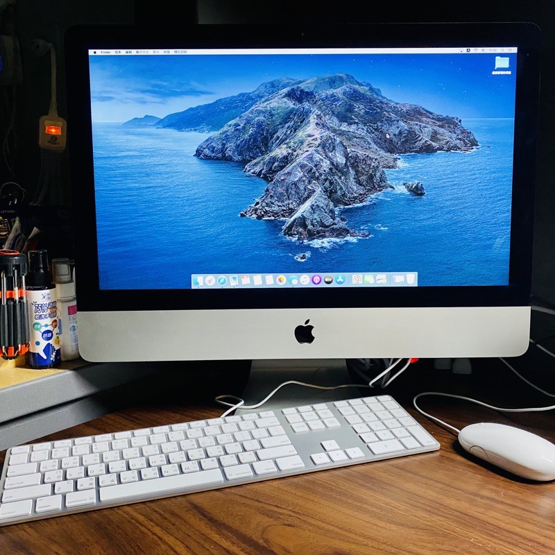 女用機出售！完整盒裝 2015年款 iMac 21.5吋 i5 8G 1TB 薄款機型 Apple 蘋果電腦