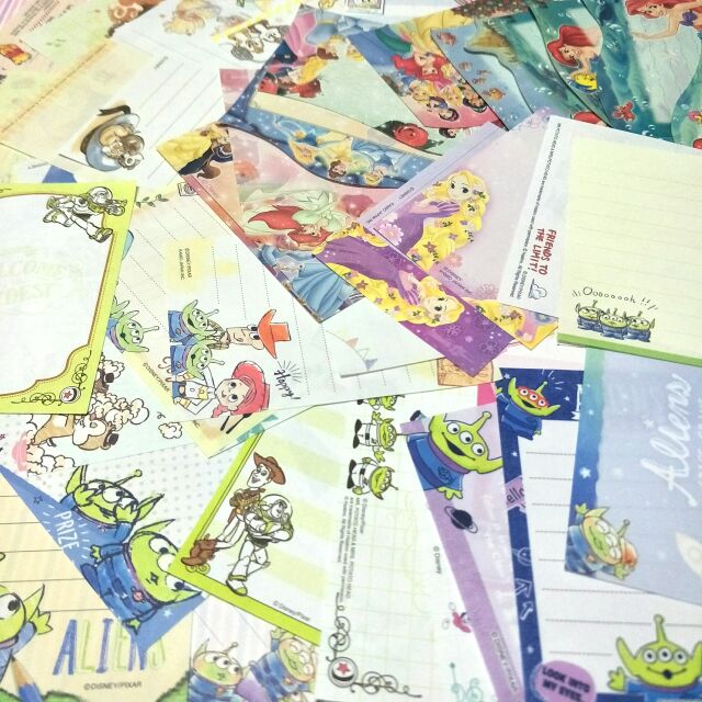 迪士尼信紙福袋💕 迪士尼 便條紙 文具 便條 信紙 卡通 愛麗絲 皮克斯 玩具總動員 便利貼 貼紙 米奇米妮 三眼怪