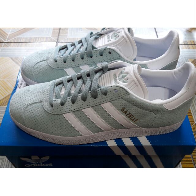 Continental choquant tous les jours adidas gazelle by9358 éditorial  Intestins moral