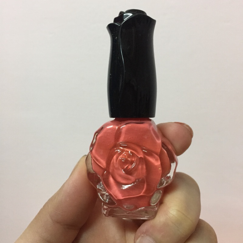 Anna sui 二手指甲油 玫紅色