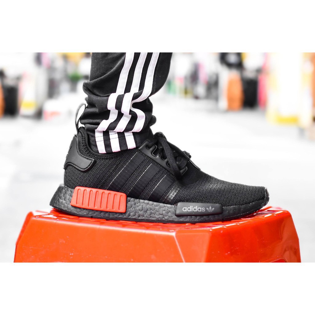 adidas nmd b37618