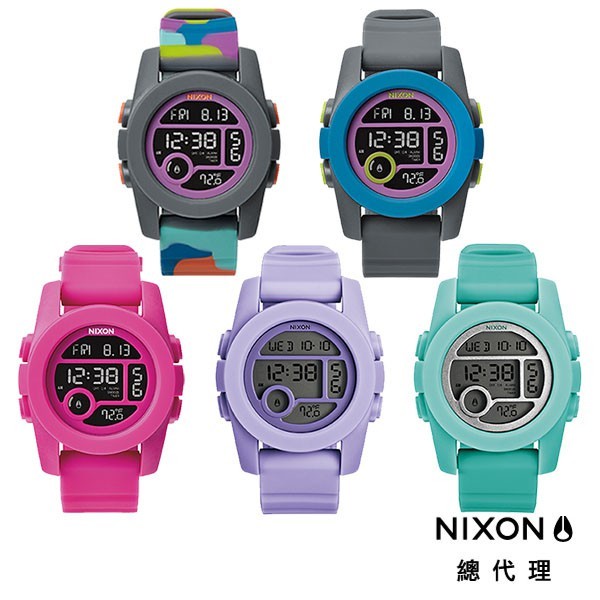 NIXON UNIT 40 電子錶 小錶款 手錶 男錶 女錶 雙時區 鬧鈴 計時 LED 冷光 膠錶帶 彩虹款 巴斯光年