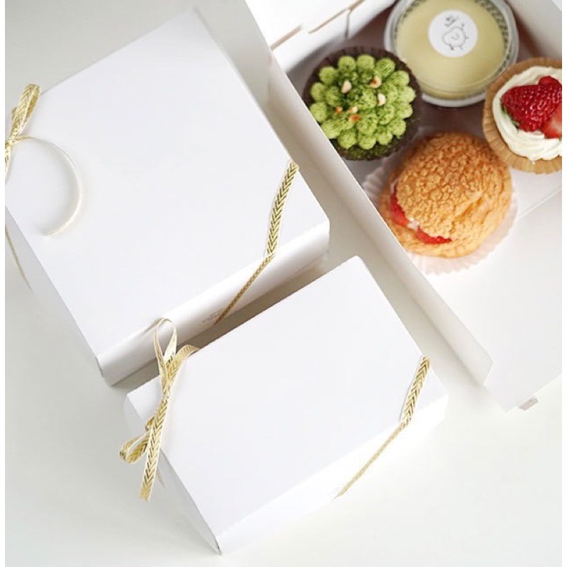 『 Mi 烘培 』蛋糕包裝盒 泡芙 下午茶點心 法式塔 純白紙盒 英文紙盒 可麗露 點心打包盒 外帶盒 蛋糕盒 切片蛋糕