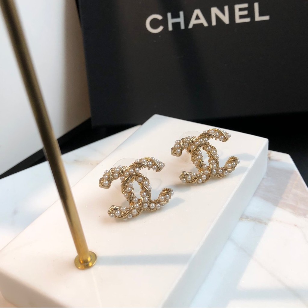 小香chanel 香奈兒經典款麻花珍珠耳釘925銀針實拍立體設計簡約的麻花設計美麗的東西不需要華麗的背景 蝦皮購物