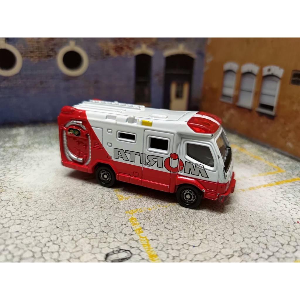 03B TOMICA MORITA FIRE FIGHTING AMBULANCE NO.119 消救車 消防車 救護車