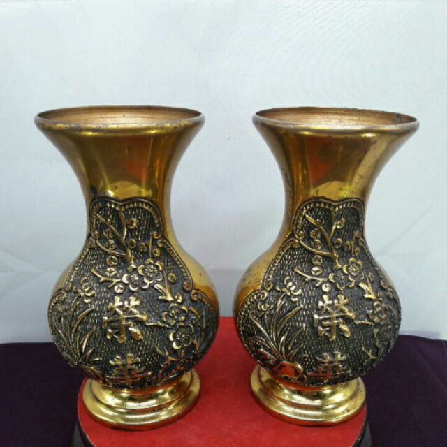 浮雕銅花瓶