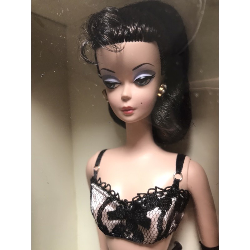 【 Barbie 】收藏型名模芭比— A Model Life Giftset Silkstone Fashion