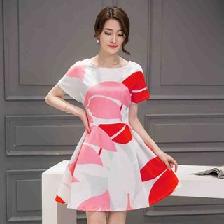 【Fabulous!!】韓版時尚氣質紅白印花H剪裁極瘦款連身洋裝(氣質美女必備)