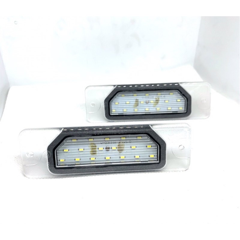 INFINITI LED牌照燈 Q70/Q45/Fx35/Fx45/I30/I35直上安裝