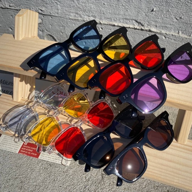 《𝐋𝐢𝐡𝐨_𝐬𝐡𝐨𝐩𝟐》現貨 三天內出貨 造型眼鏡 GD眼鏡 同款眼鏡 網紅款半透明 方黑框 彩色鏡片