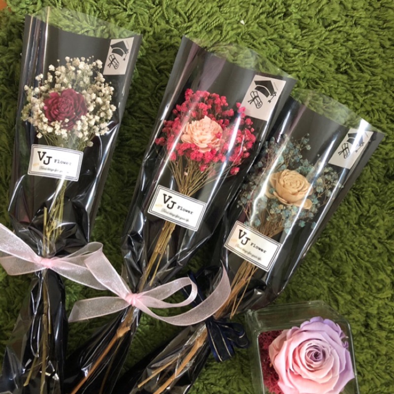 畢業花束單支花束乾燥花束滿天星畢業花束平價百元花束玫瑰花束 蝦皮購物