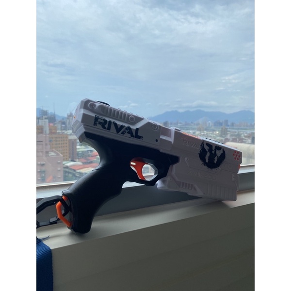 Rival Nerf 手槍 黃色軟彈球，高射速，耐用性高