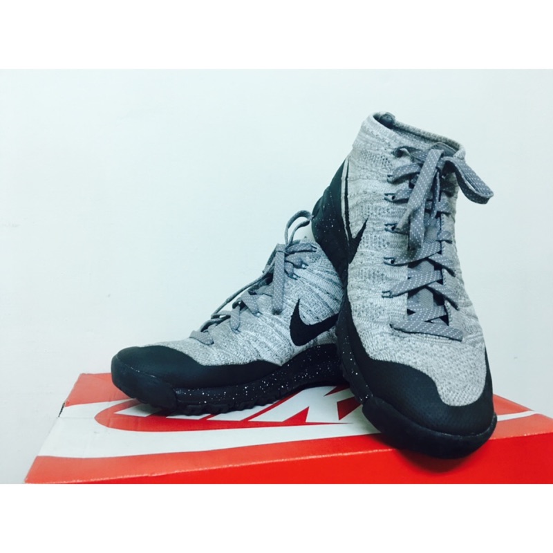 nike flyknit chukka trainer