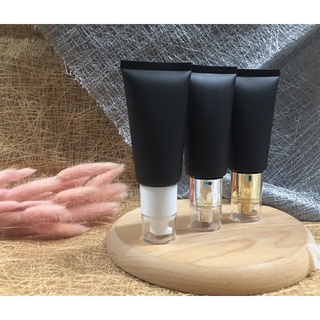 茉莉幸福皂咖手作坊-現貨🌺🌺🌺超高級50ml/50g磨砂啞口黑色避光化妝品PE塑膠軟DIY洗面乳、護手霜