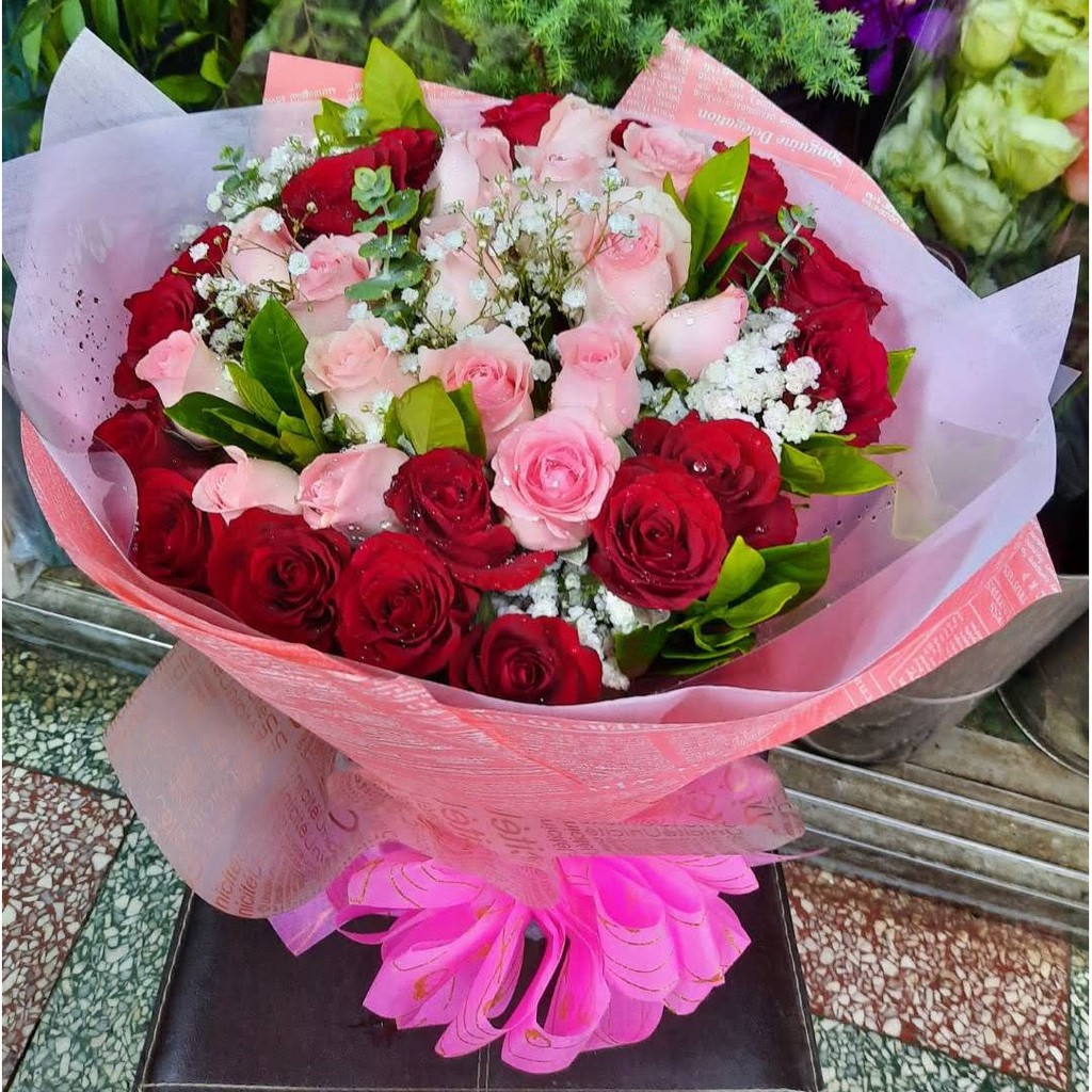 台北市花店圓形玫瑰花束 代表思念 相思 才送到家 轉身就開始想妳 搞浪漫 獻花 求婚結婚 榮升榮調 會員大會 蝦皮購物