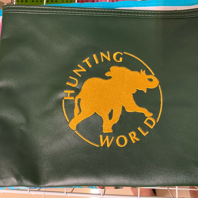 Hunting World綠色手拿包/收納包/精品包/刺繡大象🐘