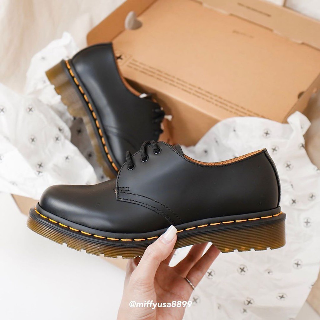 doc martens smooth 1461