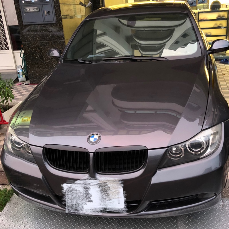 自售 Bmw E90 320i 灰色