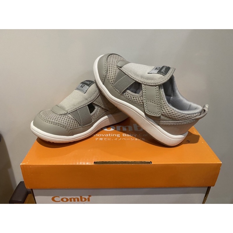 ［全新特賣］日本Combi NICEWALK 醫學級成長機能鞋涼鞋 C01GL灰色S2