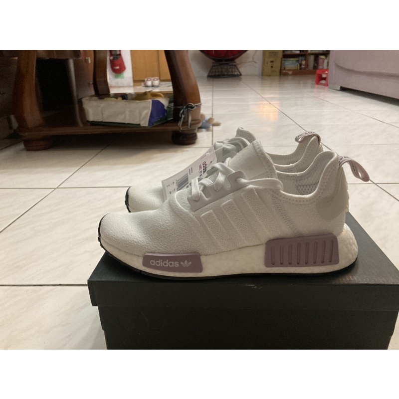 adidas nmd白紫球鞋（保證正品）