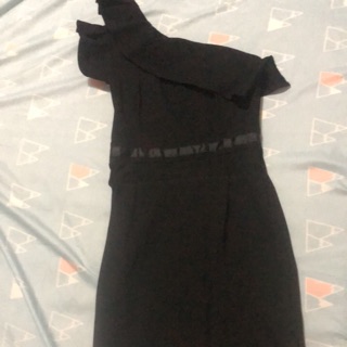 二手 黑色小禮服洋裝女裝夏裝性感斜肩荷葉邊修身包