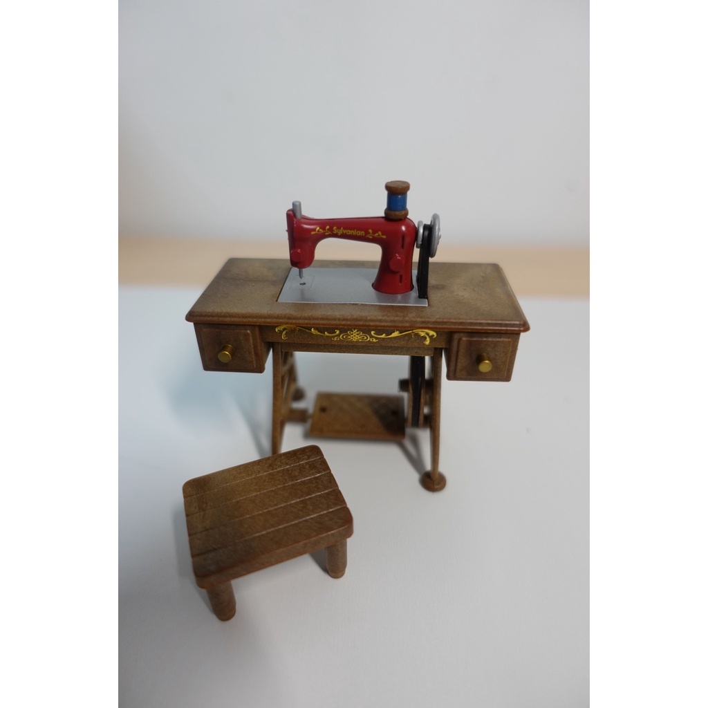 森林家族 二手裁縫車加書本（保留中，請勿下標）