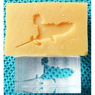 【玫瑰森林】皂章。高階壓克力。魔女宅急便 (3*4cm) - 矽膠手工皂模具專賣店