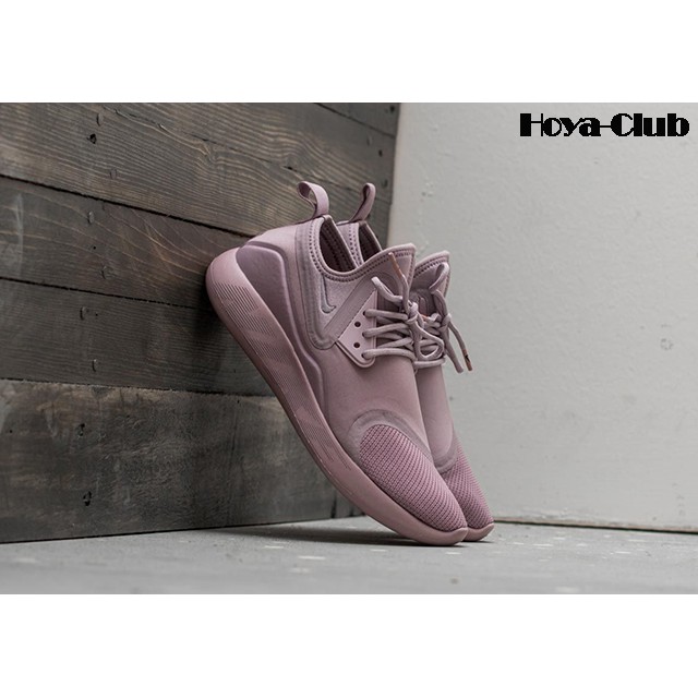 nike wmns lunarcharge essential