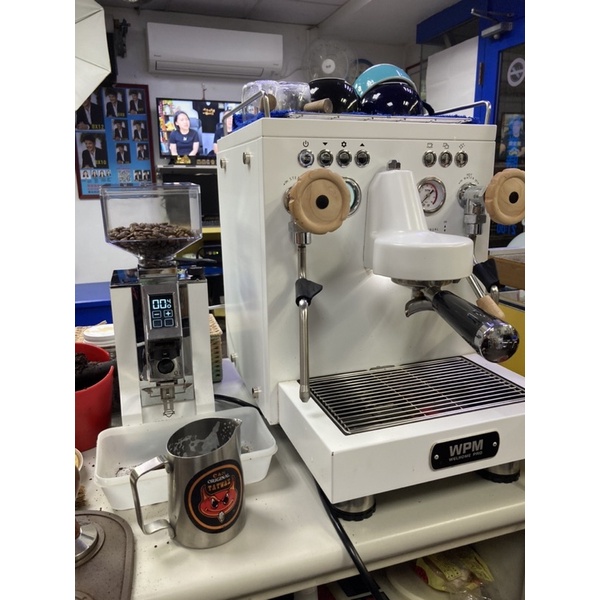 Wpm KD330J 惠家半自動咖啡機+ Eureka Mignon Specialita 義式專用電動磨豆機