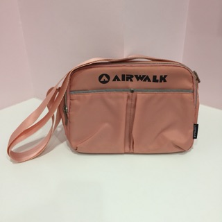 Airwalk 側背包 (可議價）