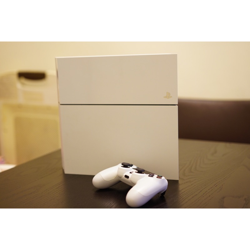 SONY PS4 (CUH-1107A) 遊戲主機 冰河白/500G +四款下載遊戲