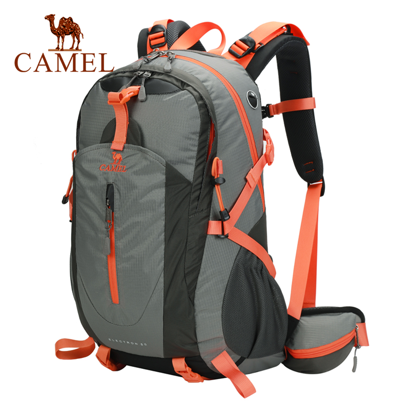 Camel Crown 戶外登山包旅行双肩包轻重量  容量50L